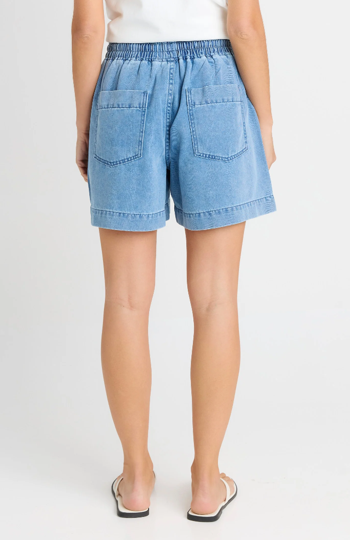 BETTY BASICS QUINN SHORT