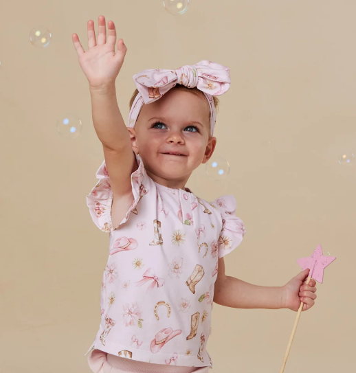 SNUGGLE HUNNY BOOTS & BOWS ORGANIC SHORT SLEEVE TOP WITH FRILL