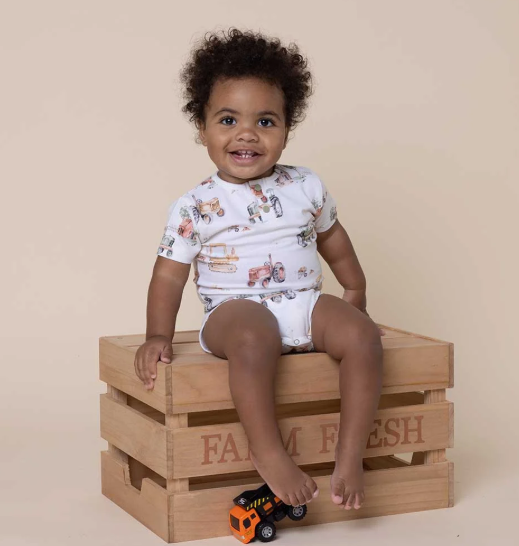 SNUGGLE HUNNY COWBOYS SHORT SLEEVE BODYSUIT