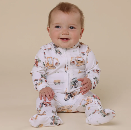SNUGGLE HUNNY DIGGERS & TRACTOS SLEEPSUIT ZIP FOOTIE