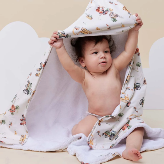 SNUGGLE HUNNY DIGGERS & TRACTOS ORANGIC TOWEL