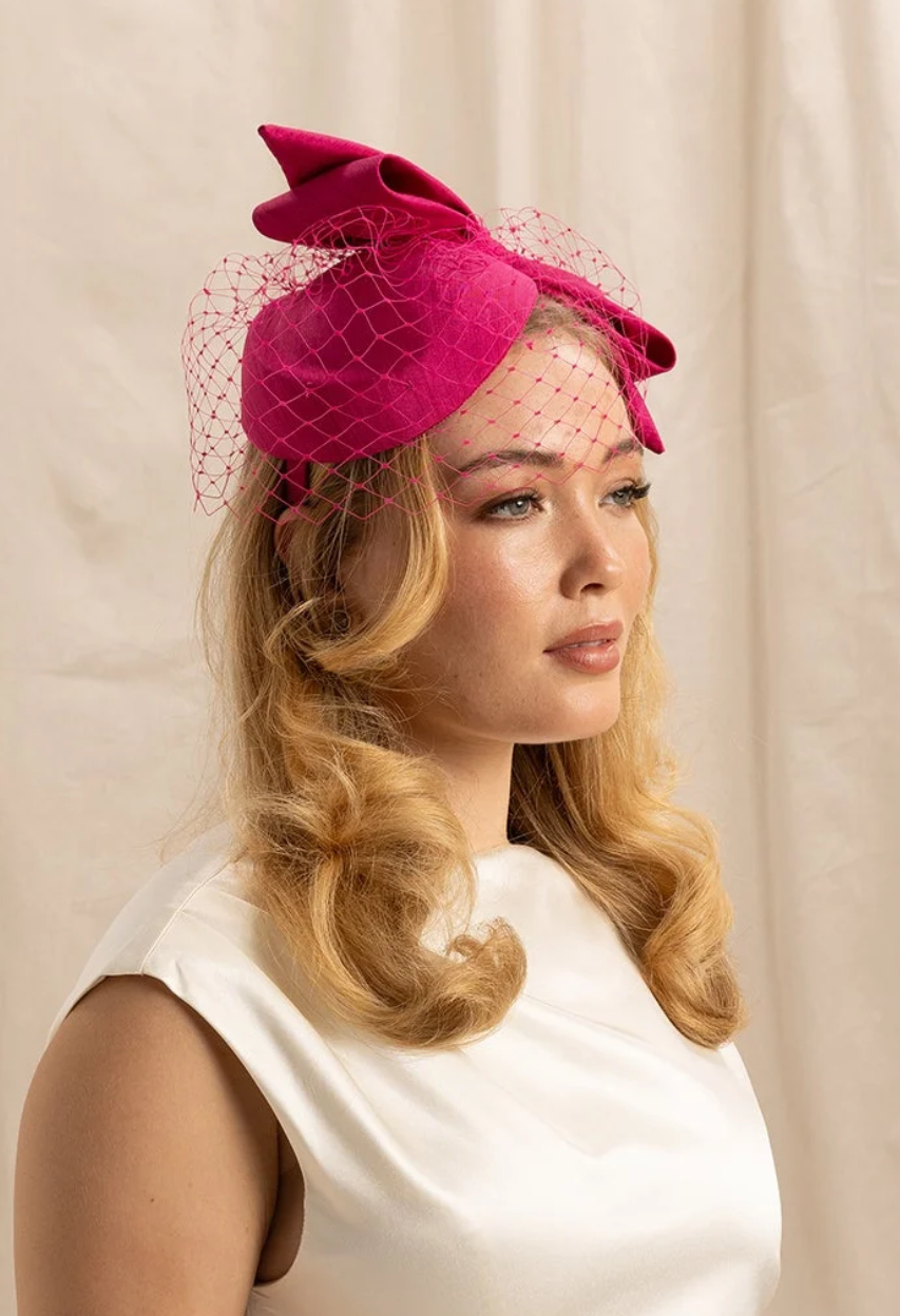 MORGAN & TAYLOR ALINA FASCINATOR HOT PINK