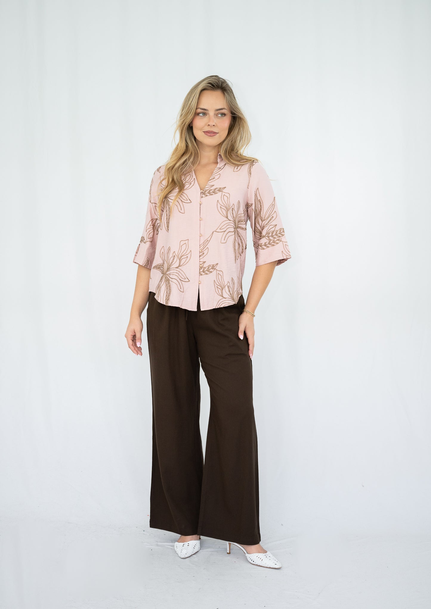 LILY EMB FLORAL BLOUSE PINK