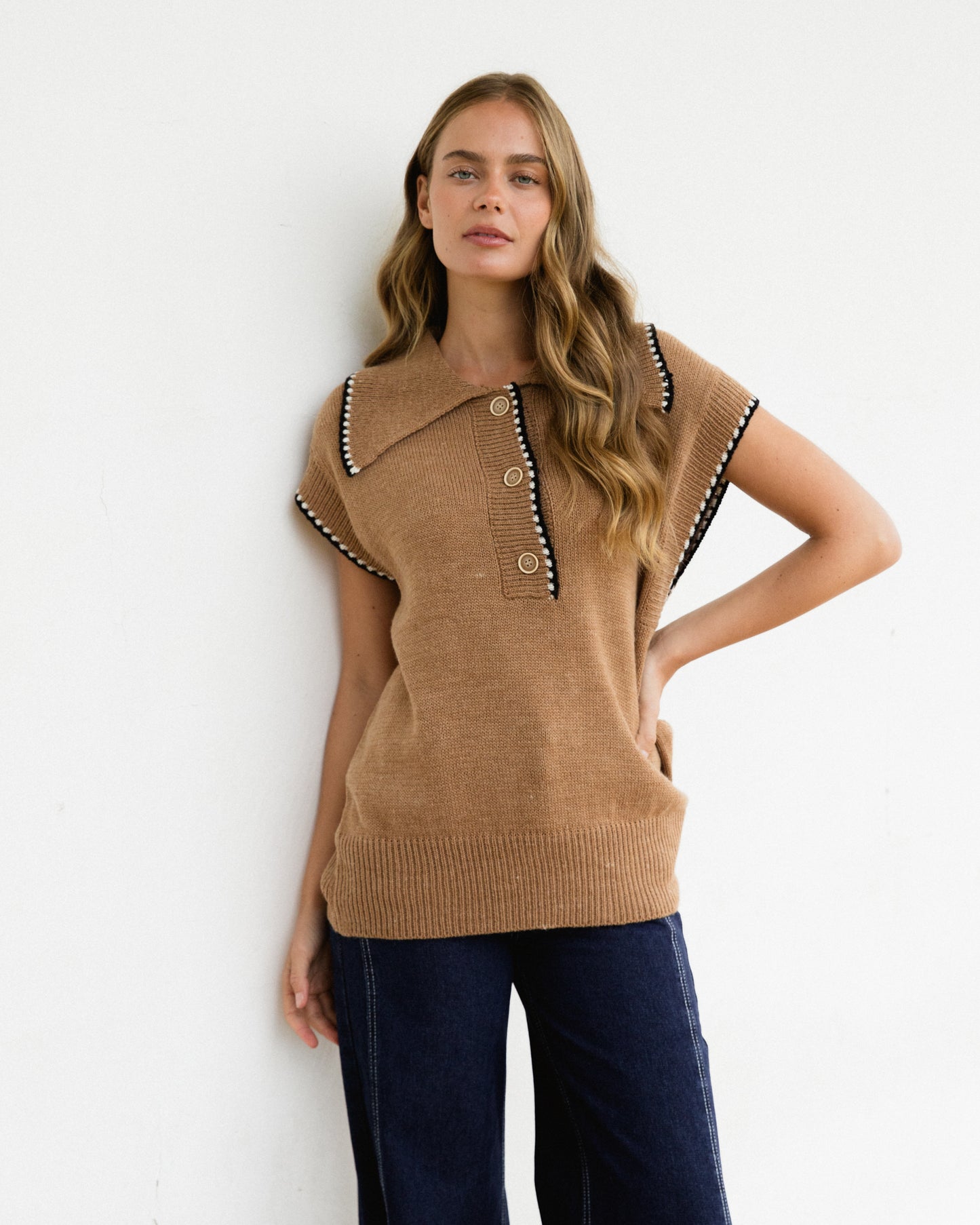EBBY&I COLLARED KNIT VEST