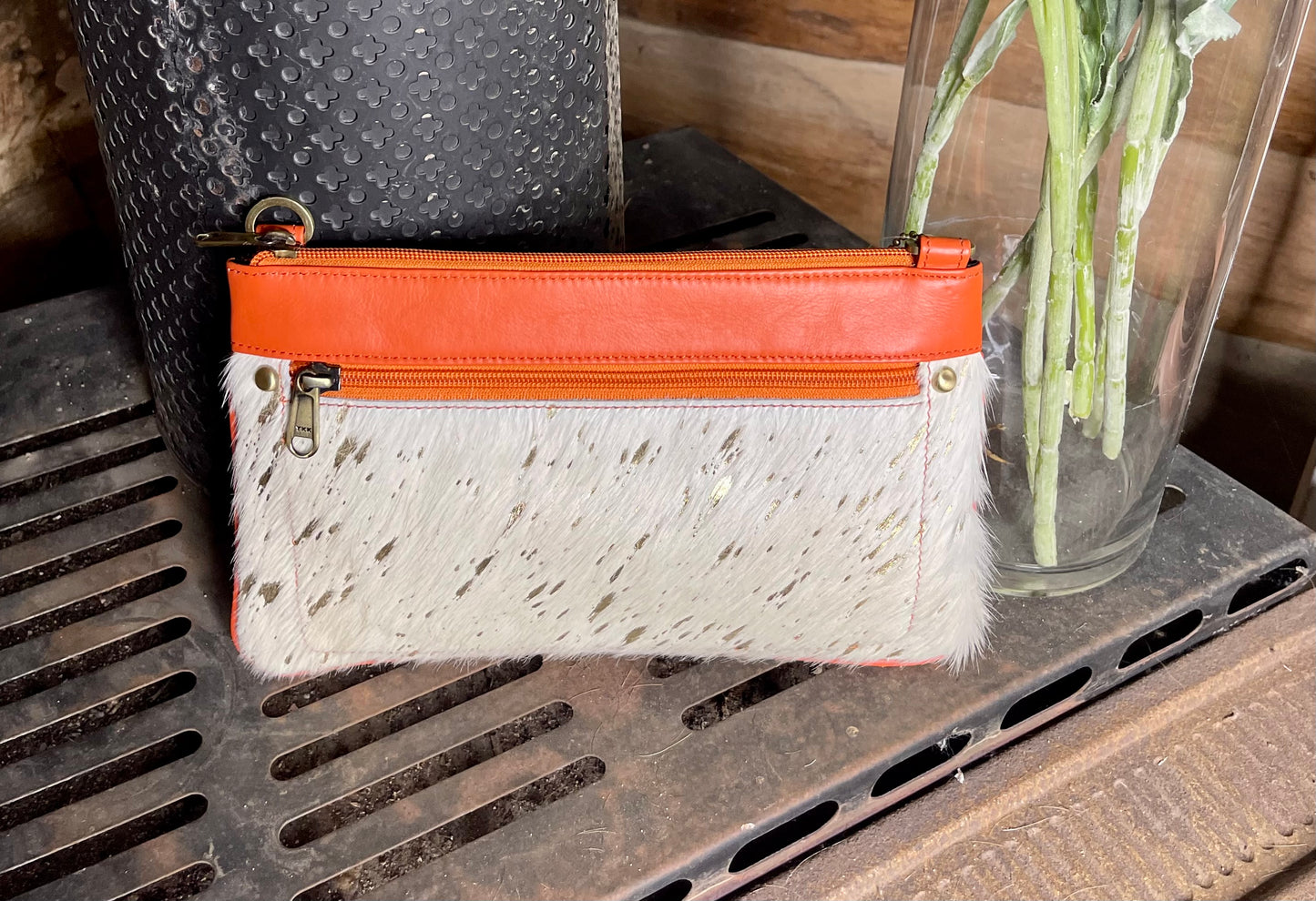 B70000ORANGE