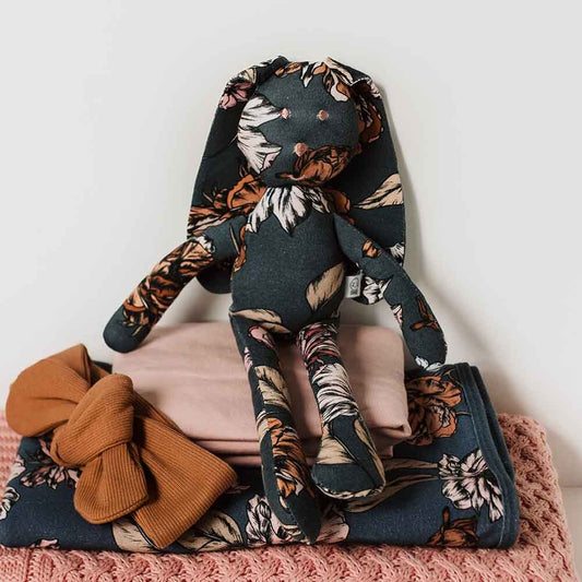 5708B BELLE SNUGGLE BUNNY