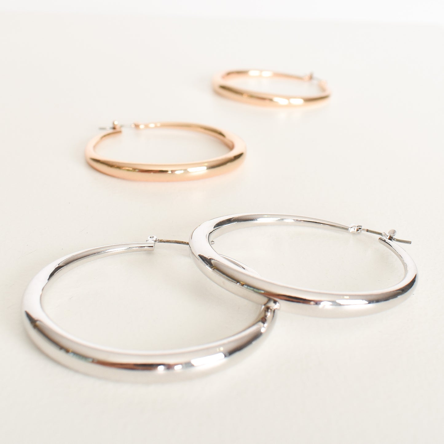 AED-1922 SILVER HOOPS