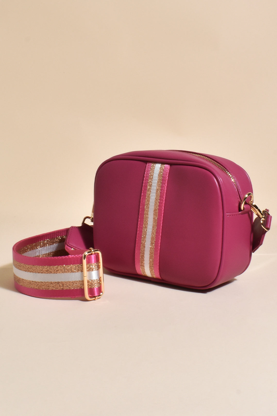 AXD-1700 ADORNE MAG BAG