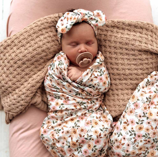 SNUGGLE HUNNY SPRING FLORAL MUSLIN WRAP